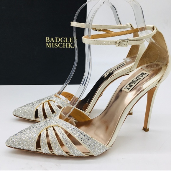 Badgley Mischka Ivory Satin Bridal Heels - Picture 5 of 16